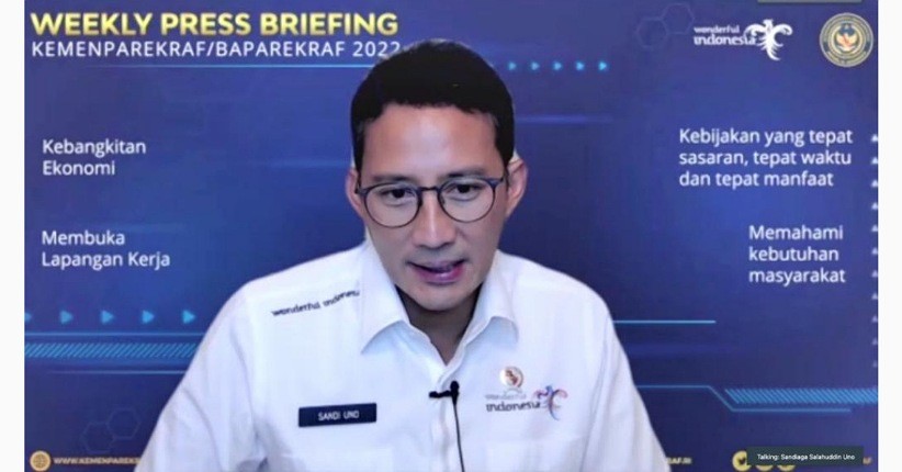 Sandiaga Uno Merinding Dengar Kisah Petugas Kebersihan yang Kembalikan Uang Rp65 Juta