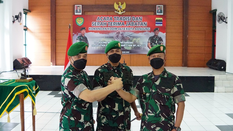 Letkol Inf Donny Ismuali Bainuri Gantikan Sapta Budhy Purnama Jabat Dandim 0618/BS