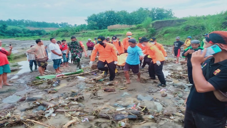 Hanyut di Sungai, Seorang Warga Kendal Ditemukan Tewas 