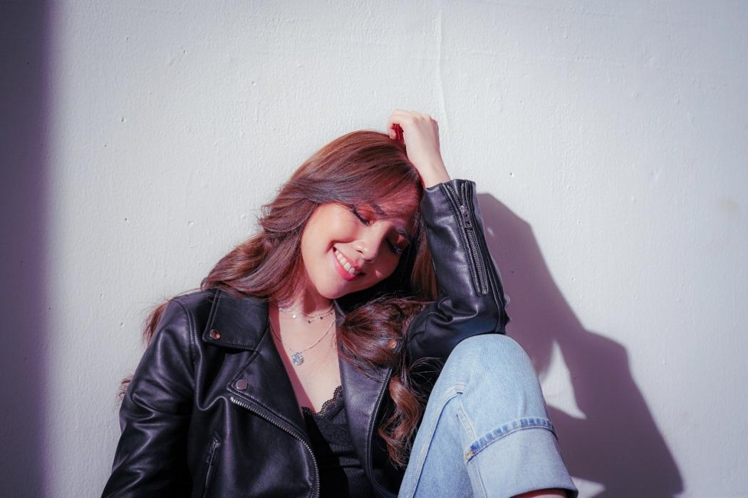 Agatha Chelsea Hadirkan Warna Baru Lewat Single Takdir Beda