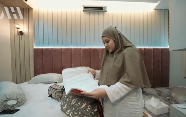 Aurel Hermansyah Mulai Kemas Baju Calon Baby A, Persiapan Lahiran di Rumah Sakit