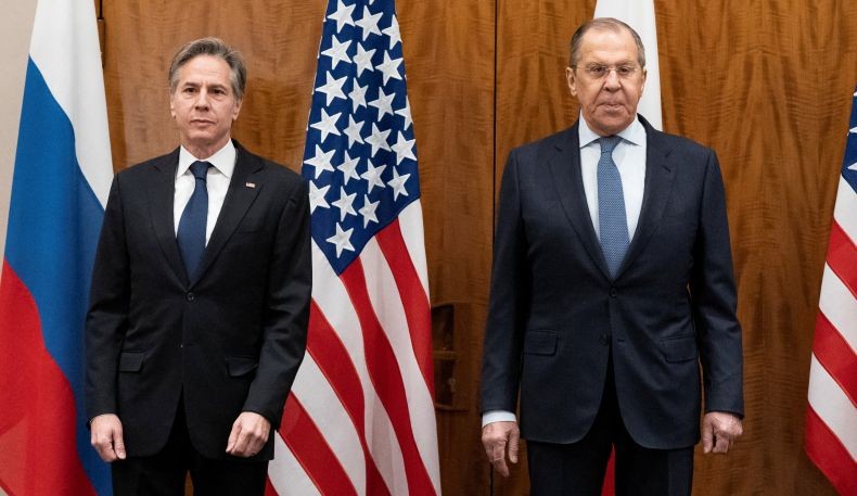 Redakan Ketegangan, Menlu AS dan Rusia Sepakat Bertemu Pekan Depan