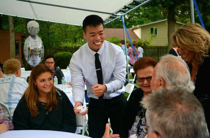 Berhenti Kerja di Perusahaan Asuransi, Pria Ini Pilih Jadi Pesulap dengan Pendapatan Rp1,12 Miliar 