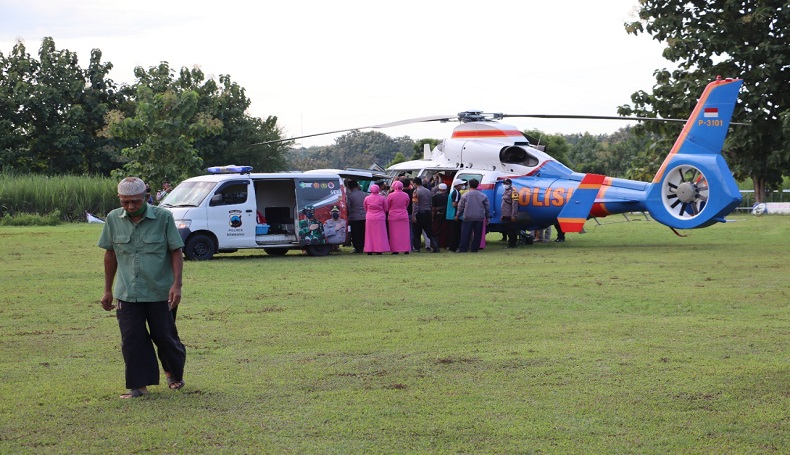 Kapolri Wujudkan Janjinya Jemput Bocah Idap Tumor Kaki yang Ingin Jadi Polwan 