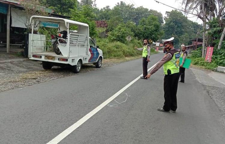 Seberang Jalan, Kakek di Kulonprogo Tewas Tertabrak Motor