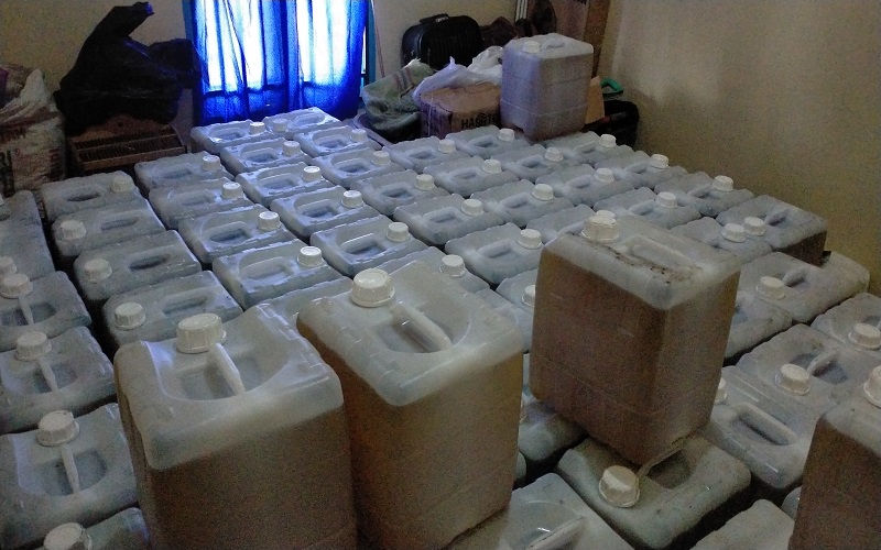 Gerebek Rumah, Polda Lampung Temukan Setengah Ton Minyak Goreng