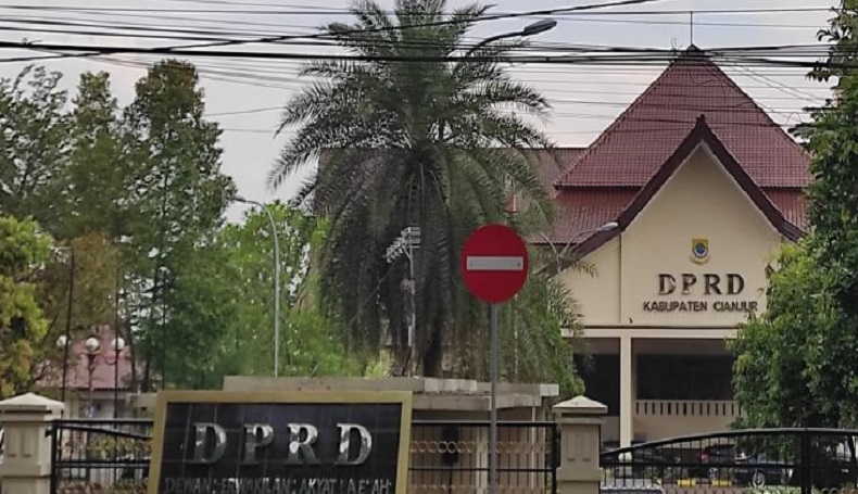 Pembelian Mobil Mewah Pejabat Pemkab Cianjur, Ketua DPRD: Akan Sakiti Hati Rakyat
