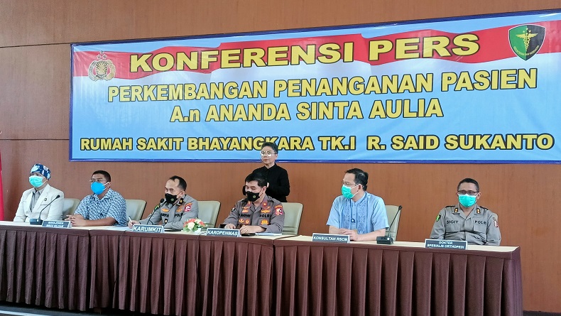 Sinta Aulia Bocah Pengidap Tumor Kaki Selesai Jalani Operasi di RS Polri