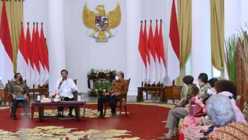 Momen Jokowi Berbincang Bersama Seniman Senior, Bahas IKN Nusantara hingga Budaya
