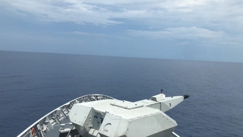 Kapal Perang TNI AL RE Martadinata-331 Bergerak Menuju Perairan Visakhapatnam India