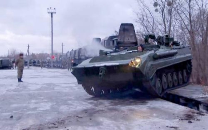  Bersamaan dengan Azan Subuh, Rusia Mulai Serang Ukraina