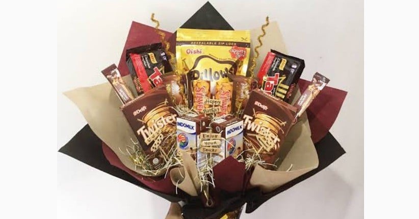 4 Cara Membuat Buket Snack Paling Simpel, Cocok Dijadikan Hadiah