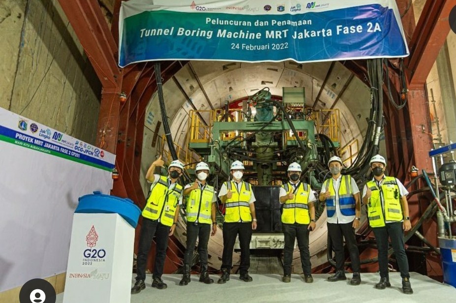 Anies Pamerkan Anak Muda Pimpin Proyek Vital MRT : Semua Lulusan Dalam Negeri