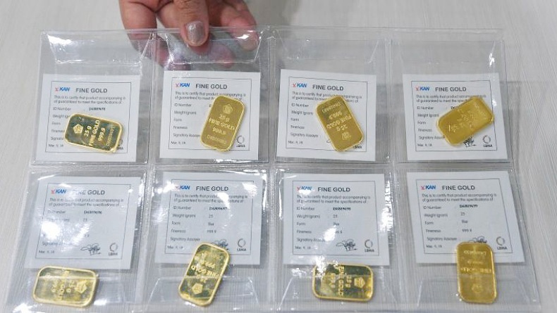 Harga Emas Antam Hari Ini Anjlok Rp19.000 per Gram, Ini Penyebabnya
