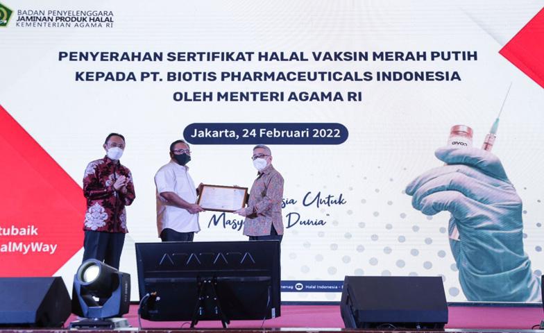 Serahkan Sertifikat Halal, Menag Sebut Vaksin Merah Putih Punya 2 Keunggulan