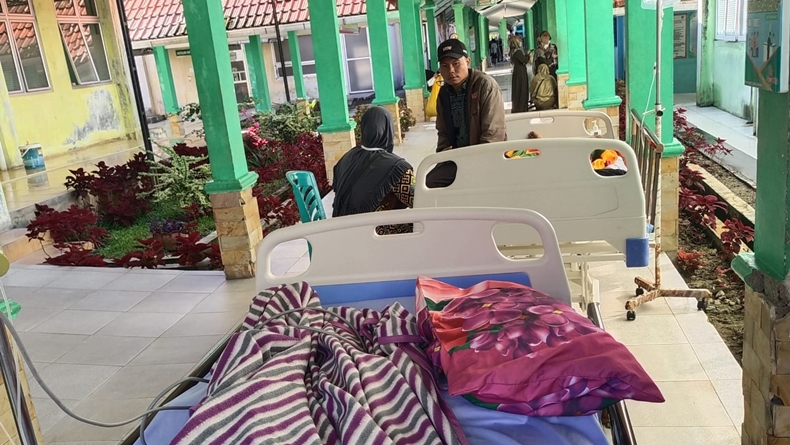 Gempa Pasaman Barat, Pasien RSUD Lubuk Sikaping Dievakuasi