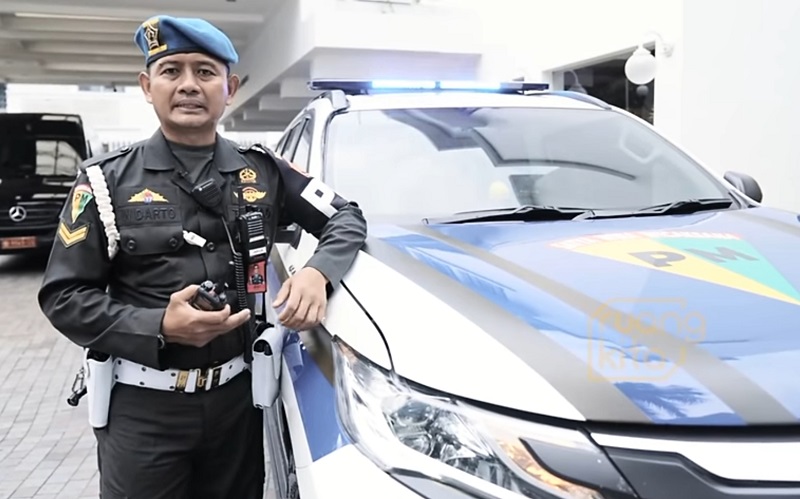 Pengawal Kalang Kabut saat Istri Panglima TNI Tiba-Tiba Turun dari Mobil, Ternyata Ini yang Dilakukan