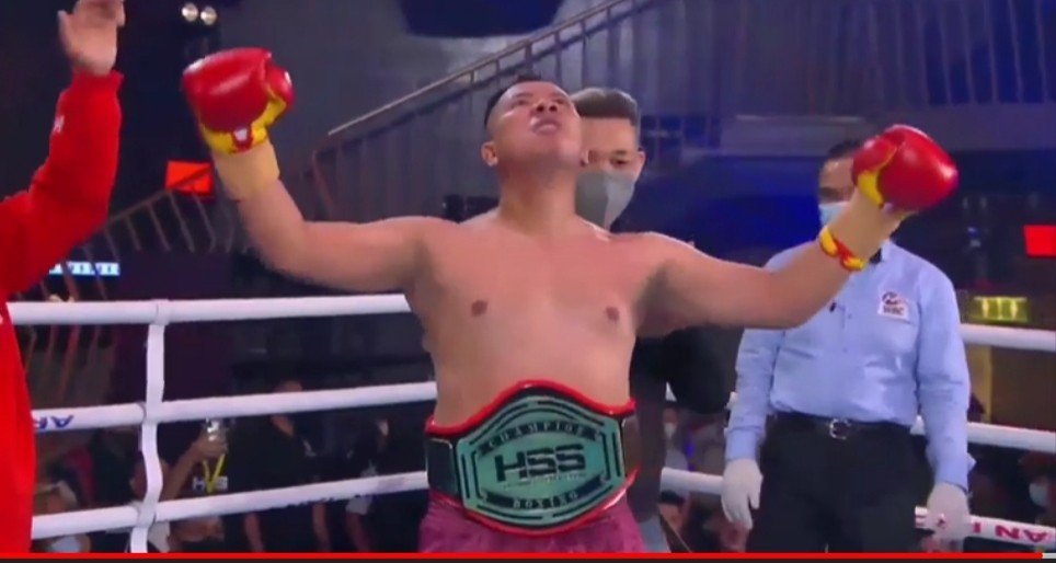 Menang TKO, Vicky Prasetyo Hajar Habis-Habisan Aldi Taher hingga Lari ke Luar Ring 