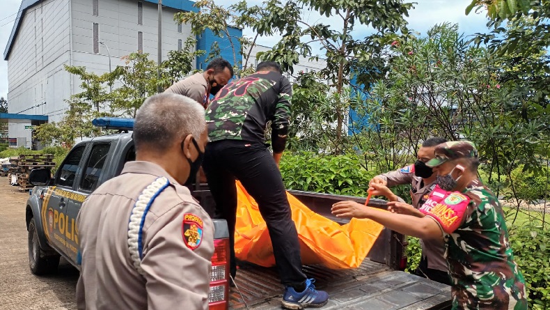 Mayat Pria Ditemukan di Parit PT Kimia Farma Banjaran Bandung, Korban Punya Tato Leak