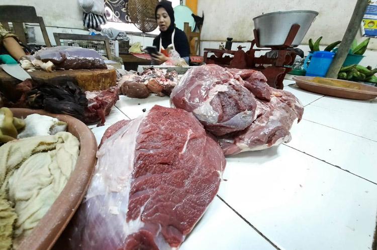Virus Penyakit Mulut dan Kuku Tak Pengaruhi Harga Daging Sapi di Pasaran