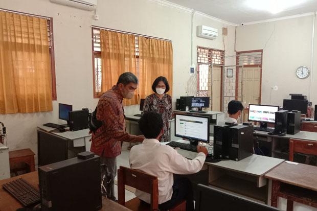  Kasus Covid-19 Melonjak, Semua Sekolah di Yogya Terapkan Pembelajaran Daring Penuh
