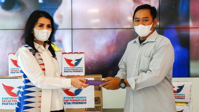 Kartini Perindo Beri Santunan ke Balita yang Berjuang Sembuh usai Operasi Pengangkatan Tumor di Pipi