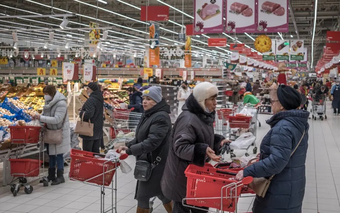  Fakta-fakta Dampak Sanksi Barat ke Rakyat Rusia, Berburu Dolar Hingga Tutup Perusahaan