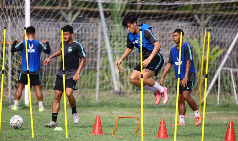 Tanpa Pratama Arhan, Begini Komposisi Starting XI PSIS Lawan PSM Sore Nanti