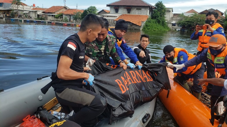 Pakai Galon sebagai Pelampung, Pemuda Tangerang Tewas Tenggelam di Danau
