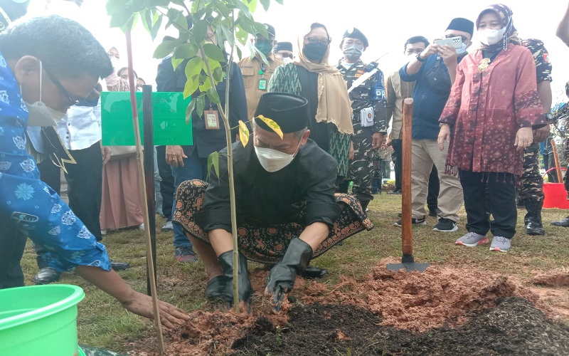 Sambut Harlah Ke-99, Nahdlatul Ulama Tanam 5.000 Pohon di Palembang