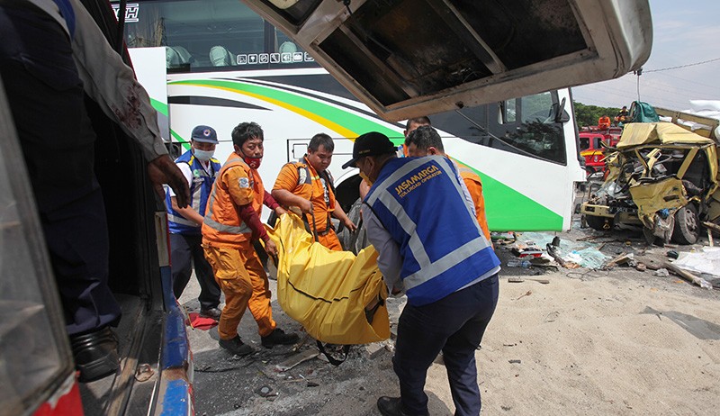 Penumpang yang Rebut Kemudi Bus Meninggal, Korban Tewas di Tol Surabaya Menjadi 3 Orang