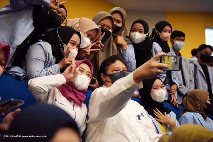 Menko Airlangga Dorong Peningkatan SDM Perguruan Tinggi untuk Talenta Digital dan Kewirausahaan 