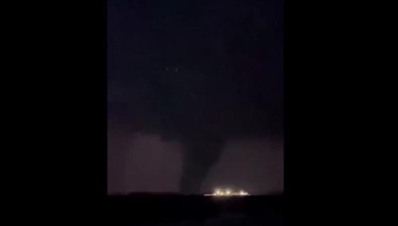 Angin Tornado Ngamuk, 6 Orang Tewas