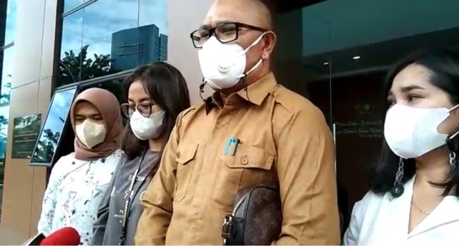 Diperiksa Polisi 2 Jam, Begini Respon Mayang Adik Mendiang Vanessa Angel