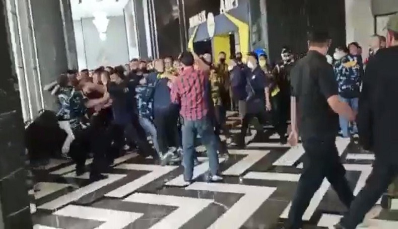 Beredar Video Diduga Peserta Munas AMPI di Bandung Adu Jotos