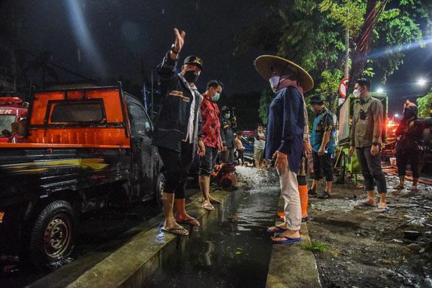  Pecah Jalur Banjir di Kota Surabaya, Manfaatkan Sudetan Kalimas