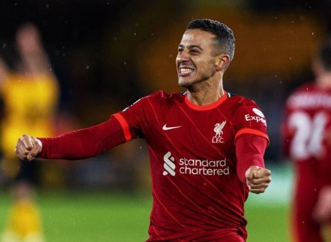 Si Jenius Thiago Alcantara Pensiun di Usia 33 Tahun, Ada Masalah Apa?