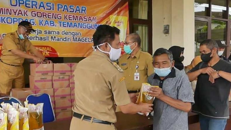 Pemkab Temanggung Gelontorkan 15.000 Liter Minyak Goreng Melalui OP di 4 Kecamatan 