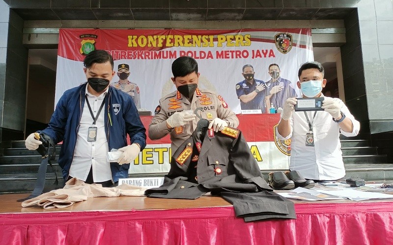 Bermodalkan Seragam Jenderal Bintang 3, Polisi Gadungan Tipu Korbannya Rp500 Juta