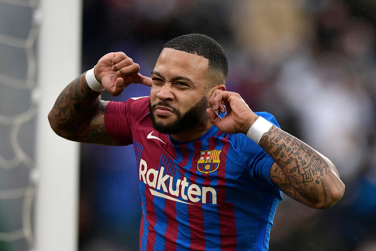 Butuh Penyerang Baru, Juventus Akan Rekrut Memphis Depay dari Barcelona