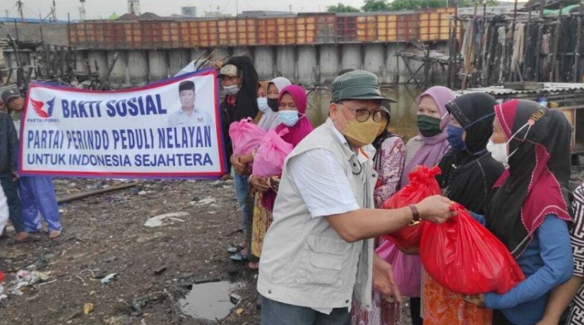 Senang Dapat Bantuan Sembako dari Perindo, Nelayan Kalibaru: Pendapatan Memang Sedang Turun