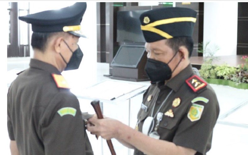 Rotasi Jabatan, Kajati Kalbar Lantik Wakajati Kalbar dan Dua Kajari