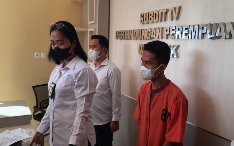 Biadab, Pelatih Futsal Ini Paksa 2 Anak Didiknya Oral Seks di Kuburan