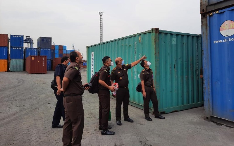 Kasus Mafia Pelabuhan Tanjung Priok dan Tanjung Emas, Kejagung Sita 19 Kontainer