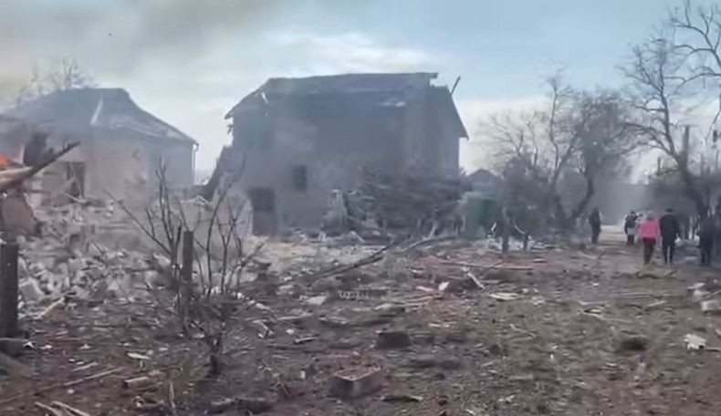 Pasukan Ukraina Disebut Hancurkan Kapal Asing yang Berlabuh di Mariupol, Diduga Milik Turki