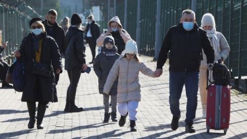 Kemhan: Ada 2,7 Juta Warga Ukraina yang Ingin Mengungsi ke Rusia