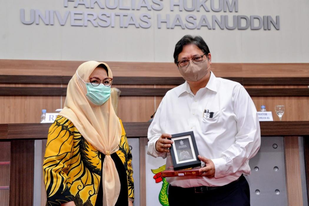 Lonjakan Inflasi AS Tandai Disrupsi Ekonomi Global, Menko Airlangga: Kita Harus Hati-Hati  