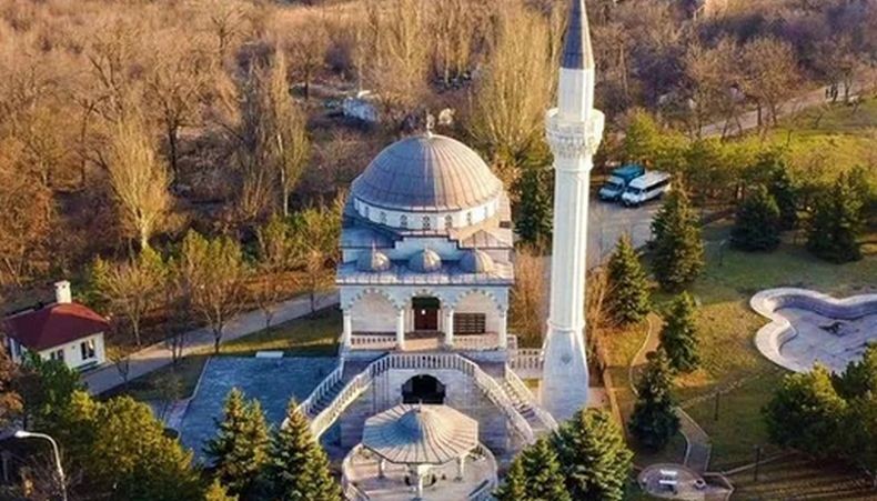 Rusia Gempur Mariupol Ukraina, Masjid Tempat Berlindung Warga Sipil Masih Berdiri Tegak