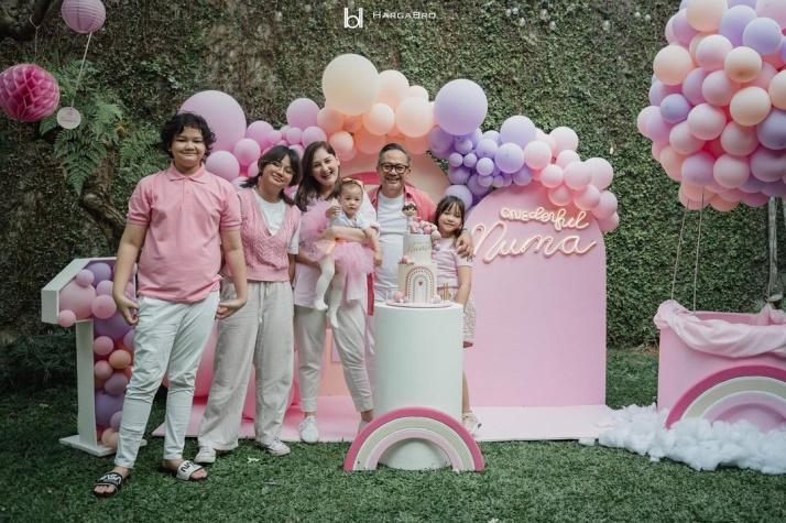 What? Keluarga Besar Datang! No Worries, Begini Tips ala Mona Ratuliu