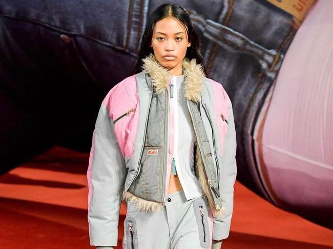 5 Potret Nafa Salvana, Model Asal Karawang Go Internasional Tampil di Milan Fashion Week 2022   